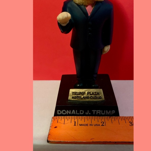 Vintage Trump Plaza Donald J. Trump 2004 Collectors’ Edition Bobblehead - Picture 3 of 8